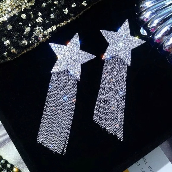 2X$39 ABSOLUTELY GORGEOUS TO WEAR WITH YOUR SEASON OUTFITS - Picture 4 of 9